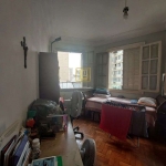 Apartamento três Quartos No Centro