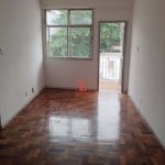 Apartamento de Sala dois Quartos Varanda e Garagem a venda centro Rio de Janeiro