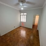 Excelente Quarto e Sala com Dependência no Flamengo