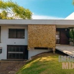 Casa com 4 quartos para alugar na Rua Carlos Huber, 580, Três Figueiras, Porto Alegre