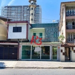 Sobrado com 3 dormitórios à venda, 220 m² por R$ 1.200.000,00 - Encruzilhada - Santos/SP