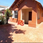 Excelente casa com área total de 300,0 m2