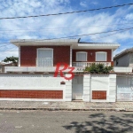 Casa com piscina e 3 suítes à venda, 315 m² por R$ 2.200.000 - Vila Belmiro - Santos/SP