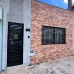 Casa com 1 dormitório à venda, 100 m² por R$ 425.000,00 - Vila Teixeira - Salto/SP