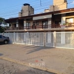 Apartamento térreo com 02 quartos em Caiobá.