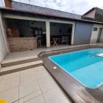 Linda casa com área gourmet e piscina