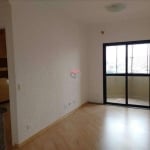 Apartamento com 42m² com sala ampla com sacada envidraçada localizado no Centro de São Bernardo do Campo/SP.