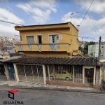 Área total: 532,30 m² - 2 Terrenos 1 com 282,30 m² e outro com 250 m².