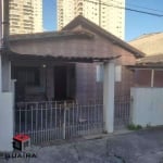 Casa térrea com estrutura ideal para família e negócios! Contem 2 frentes.