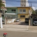 Sobrado com 280m² localizado no Bairro de Santo Amaro em São Paulo - SP.