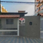 Sobrado com 318 m² localizado na Vila Scarpelli em Santo André - SP.