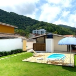 Ubatuba - Toninhas : Casa com 3 dormitórios, 1 suíte, piscina e espaço gourmet.