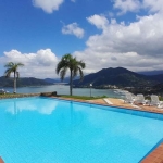 Ubatuba: Apartamento com vista para o mar 3 dormitórios 3 vagas e lazer completo