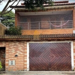 Casa Sobrado de 250M2 4 Dormitorios 4 Suites 2 Vagas de garagem  5 Banheiros 2 Salas Ipiranga Ótima