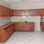 VILA MORAES, CASA RESIDENCIAL DE 330M² COM 5 DORMITORIOS, 1 SUITE E 2 VAGAS DE GARAGEM.