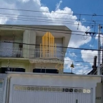 Casa em Vila Nair com 200m² Sala 2 ambientes, 3 suítes e 4 vagas na garagem