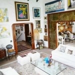 Casa Assobradada no Jardim Guedala com 572 m²  4 dormitórios 1 suíte 7 vagas de garagem Casa Assobra