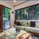 CERQUEIRA CÉSAR - CASA ASSOBRADADA DE 632m² COM 5 DORMITÓRIOS, QUINTAL E 10 VAGAS.