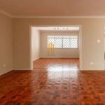 PERDIZES - CASA ASSOBRADADA DE 150m² COM 5 QUARTOS, 1 SUITE, 3 BANHEIROS E 5 VAGAS Á VENDA