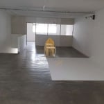 LUZ - PRÉDIO COMERCIAL DE 294M² COM 3 SALAS AMPLAS, COZINHA E 4 BANHEIROS.