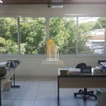 GALPÃO COMERCIAL BEM LOCALIZADO, DE 379M², POSSUI 5 SALAS E 6 BANHEIROS, À VENDA EM VILA LEOPOLDINA.