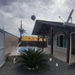 Casa com piscina em Penha