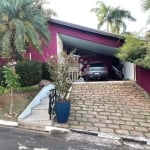 Casa térrea à venda localizada no Condomínio Residencial Colina dos Coqueiros, no bairro Jardim Jurema, na cidade de Valinhos-SP