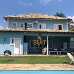 Alphaville 12 - Casa com 329m², 4 Dorm (2 Suítes), 4 Vagas, Piscina e Churrasqueira em Santana de Parnaíba/SP! Contato: Suit (11) 94584-8250