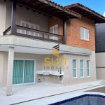 Alphaville 4 - Casa com 300m², 4 Dorm (2 Suítes), 2 Vagas e Piscina em Santana de Parnaíba/SP! Contato: Suit (11) 94584-8250