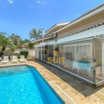 Alphaville 0- Casa com 360m², 4 Suítes, 4 Vagas, Piscina, Lareira Em Barueri/SP! Contato: Suit (11) 94584-8250