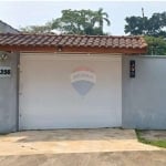 Casa à Venda em Boracéia - Bertioga-SP, com 3 Dormitórios.