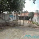 Casa 2 dormitórios para Venda em Maringá, 2 dormitórios, 1 banheiro, 2 vagas