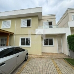 Casa geminada à venda no Village São Joaquim em Valinhos - SP