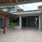 Casa para Venda em Pinhais, Pineville, 3 dormitórios, 1 banheiro, 2 vagas