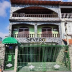 Casa Triplex  no Centro de São Gonçalo