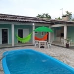 Casa Espaçosa com Piscina para Venda no Balneário PRINCESA DO MAR, localizado na cidade de Itapoá/SC.