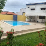 Casa à VENDA em Vilas do Atlântico, Lauro de Freitas - BA 5 suítes 3 salas 2 cozinhas  Piscina  Sauna  Área gourmet  Vaga de garagem para 5 carros.  Área de terreno: 570 m²Área con