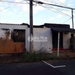 Terreno disponível para venda no bairro Martins em Uberlândia-MG