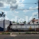 Terreno disponível para venda no bairro Jardim Ipanema em Uberlândia-MG