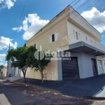 Loja disponível para locação no bairro Jardim Patrícia em Uberlândia-MG.