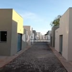 Casa em condomínio disponível para venda no bairro Jardim Canaã em Uberlândia-MG