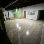 Casa residencial disponível para venda no bairro Jardim Europa em Uberlândia-MG