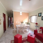 Casa residencial disponível para venda no bairro Granada em Uberlândia-MG