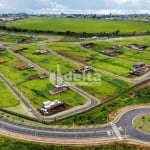 Terreno em condomínio disponível para venda no bairro Granja Marileusa em Uberlândia-MG