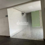 Casa residencial disponível para locação e venda no bairro Centro em Uberlândia-MG