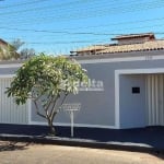 Casa residencial disponível para venda no bairro Santa Rosa em Uberlândia-MG