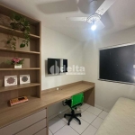 Apartamento disponível para venda no bairro Nossa Senhora das Graças em Uberlândia-MG