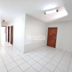 Casa Residencial disponível para venda no bairro Santa Mônica em Uberlândia-MG