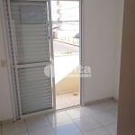 Apartamento disponível para locação e venda no bairro Segismundo Pereira em Uberlândia-MG