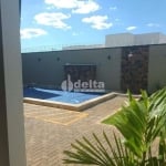 Casa residencial disponível para venda no bairro Novo Mundo em Uberlândia-MG